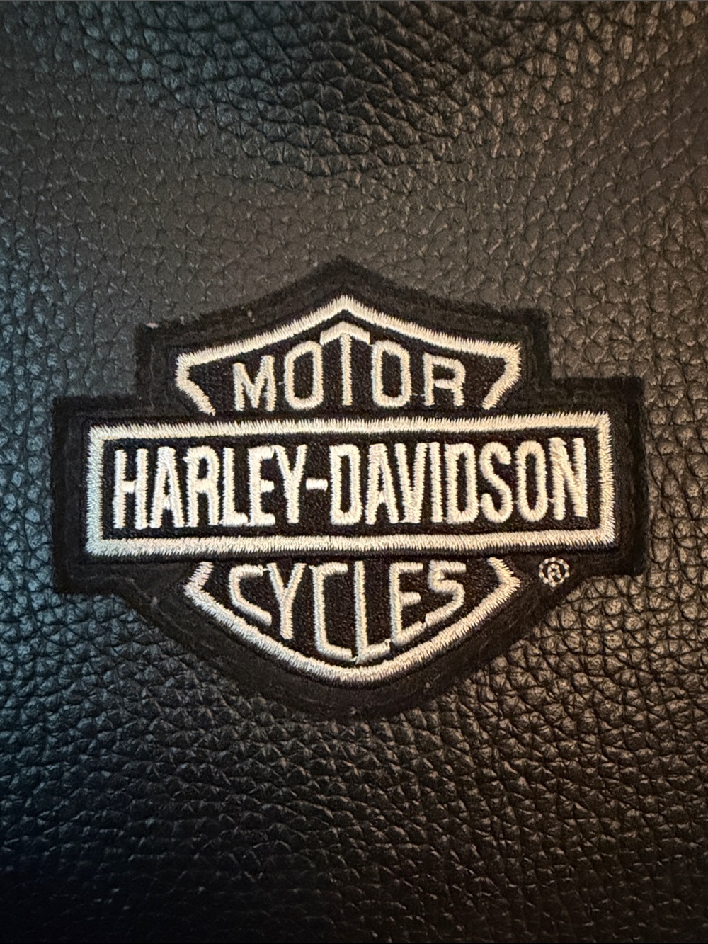 Harley-Davidson Black Pebbled Leather Tote with Shield Patch - Picture 4 of 10